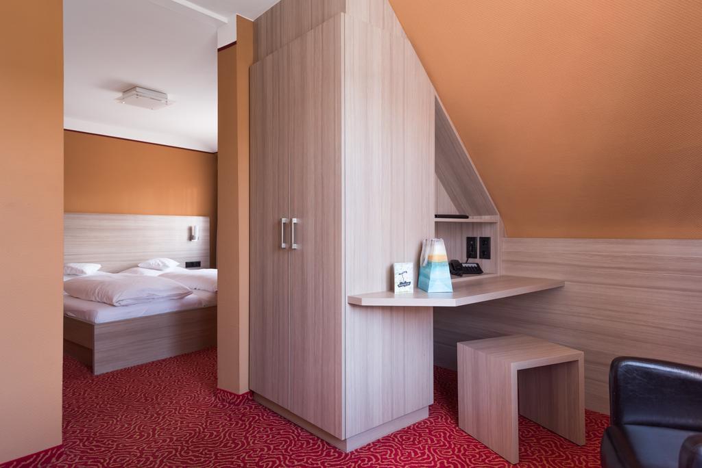 Buergerbraeu Hotell Uberlingen Exteriör bild