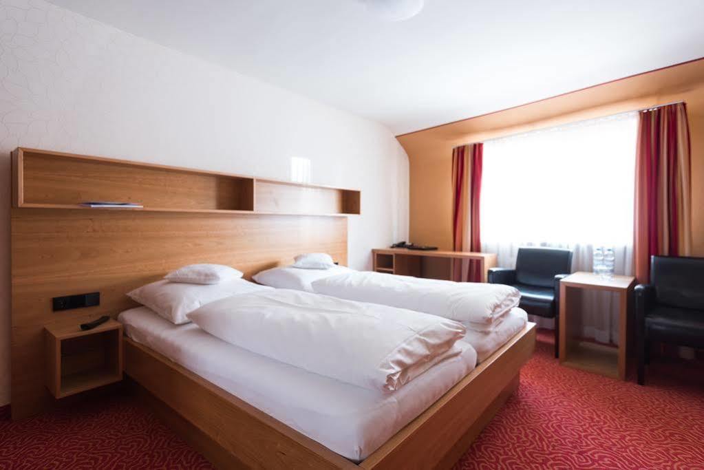 Buergerbraeu Hotell Uberlingen Exteriör bild